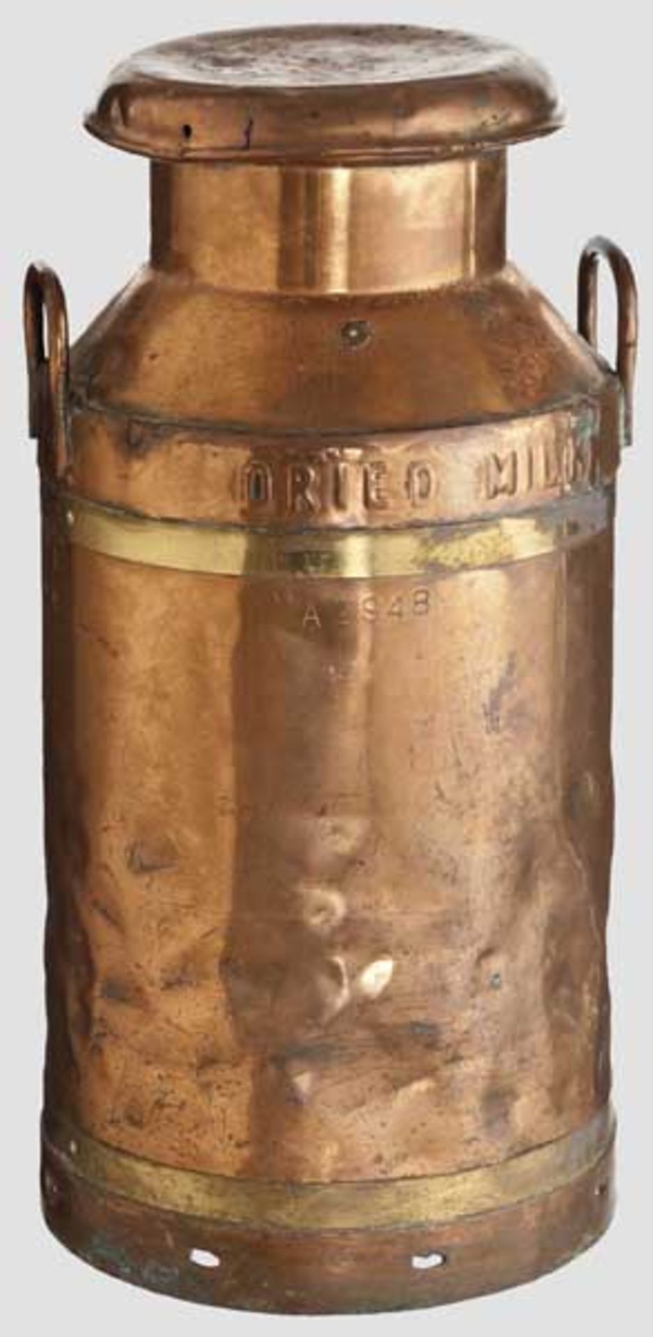 Milchkanne, England um 1920   Zylindrischer Behälter aus Kupfer und Messing mit eingezogener Öffnung