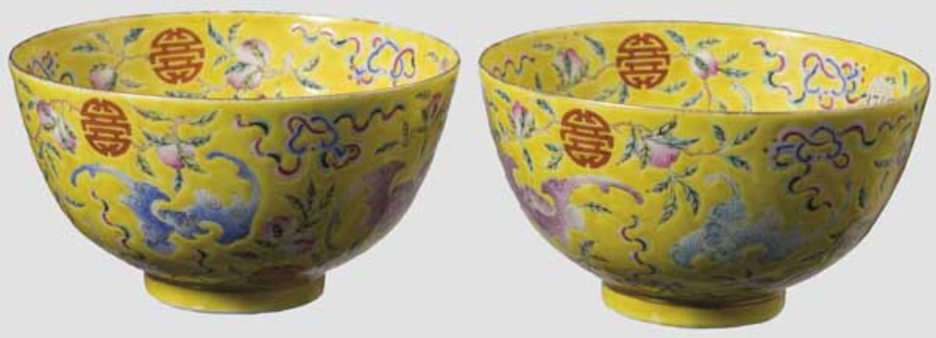 Ein Paar Porzellanschalen, China, Guangxu-Periode   Dünnwandiges, weißes Porzellan mit