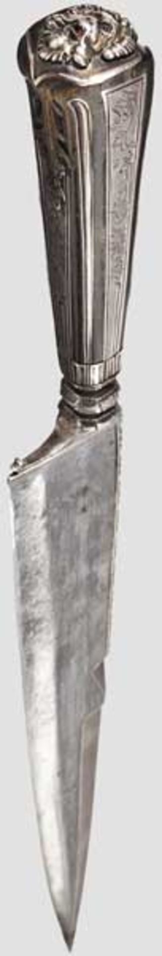 Jagdliches Luxusmesser mit Steinbockhorngriff, süddeutsch um 1740   Kräftige Rückenklinge mit - Bild 3 aus 4