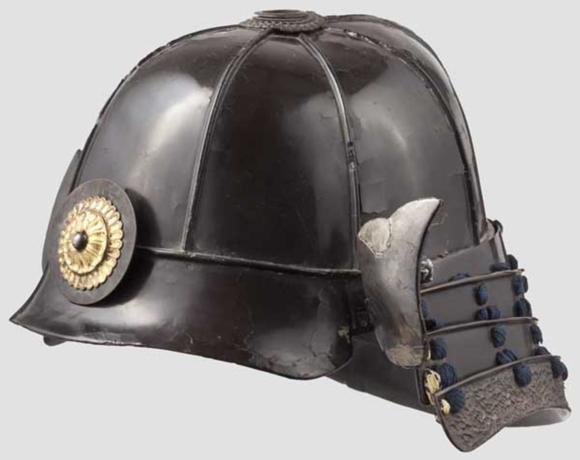 Haken Suji Kabuto, Japan, 1. Hälfte Edo-Periode   Acht Platten Arsenalhelm aus schwarz gelacktem