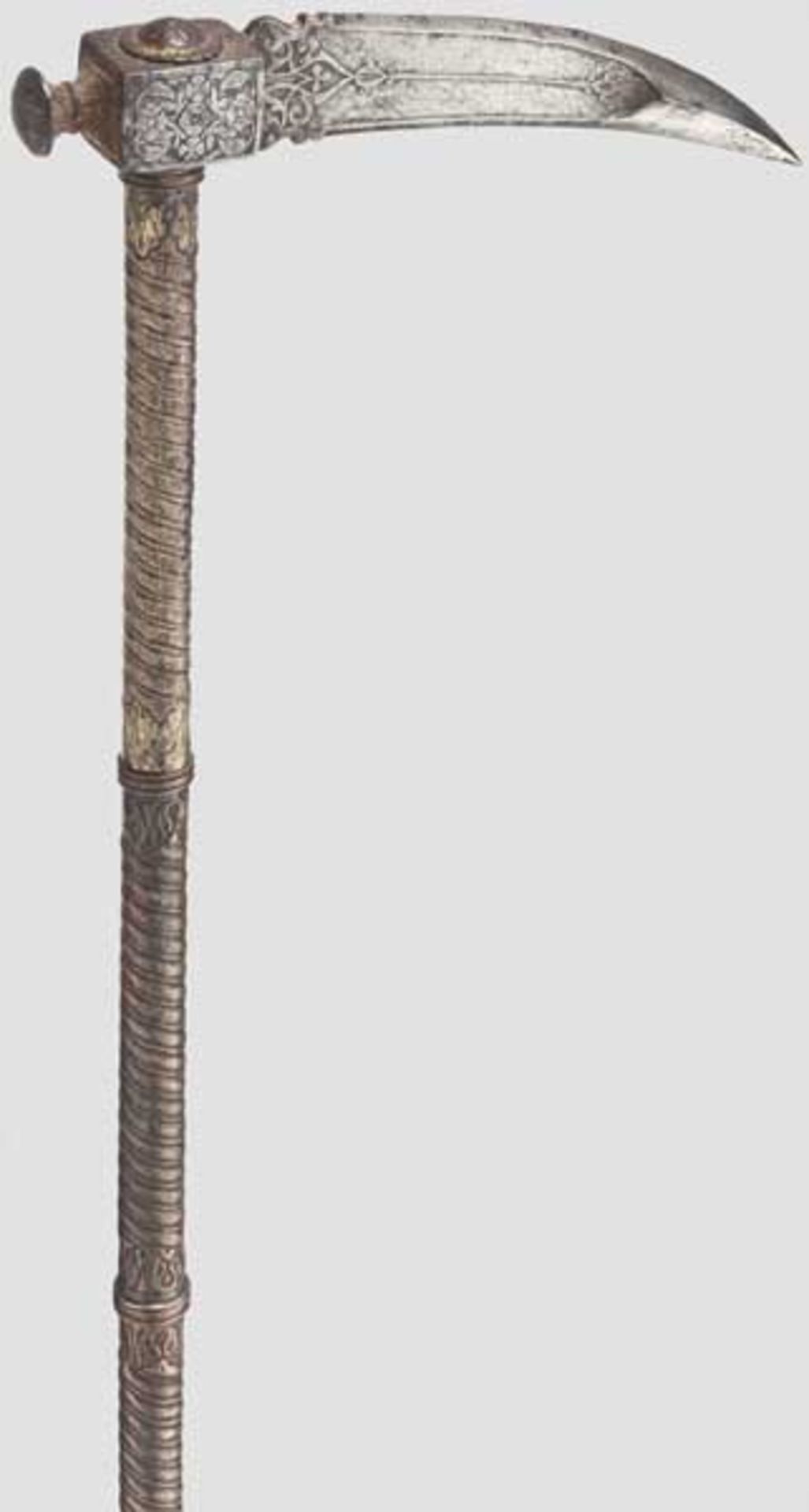 Geschnittener Zaghnal, Indien, 18. Jhdt.   Beidseitig arabeskenförmig geschnittene, am Ansatz in - Bild 2 aus 2