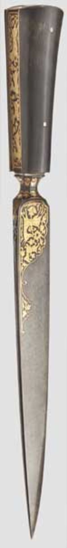 Goldtauschierter Kard, Persien um 1800   Kräftige, am Rücken fein geschnittene Klinge aus - Bild 2 aus 3