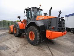 Hitachi ZW220 20t Loading Shovel