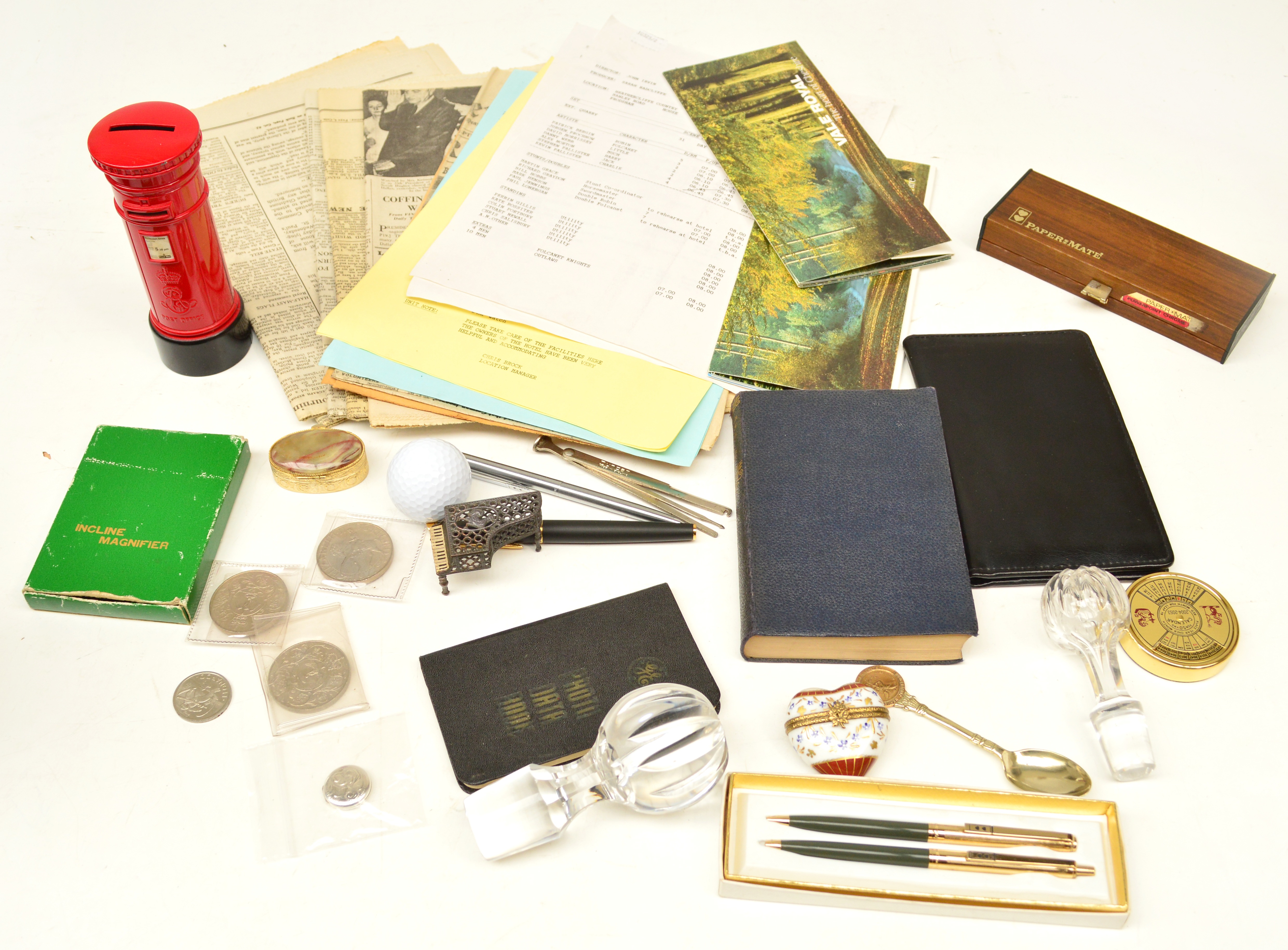 A quantity of collectables including a Walton & Shaw's patent skirt lifter (pads broken and