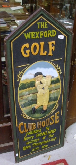 A Large Wooden Golfing Themed Advertising Board, 108cm high x 45cm wide.