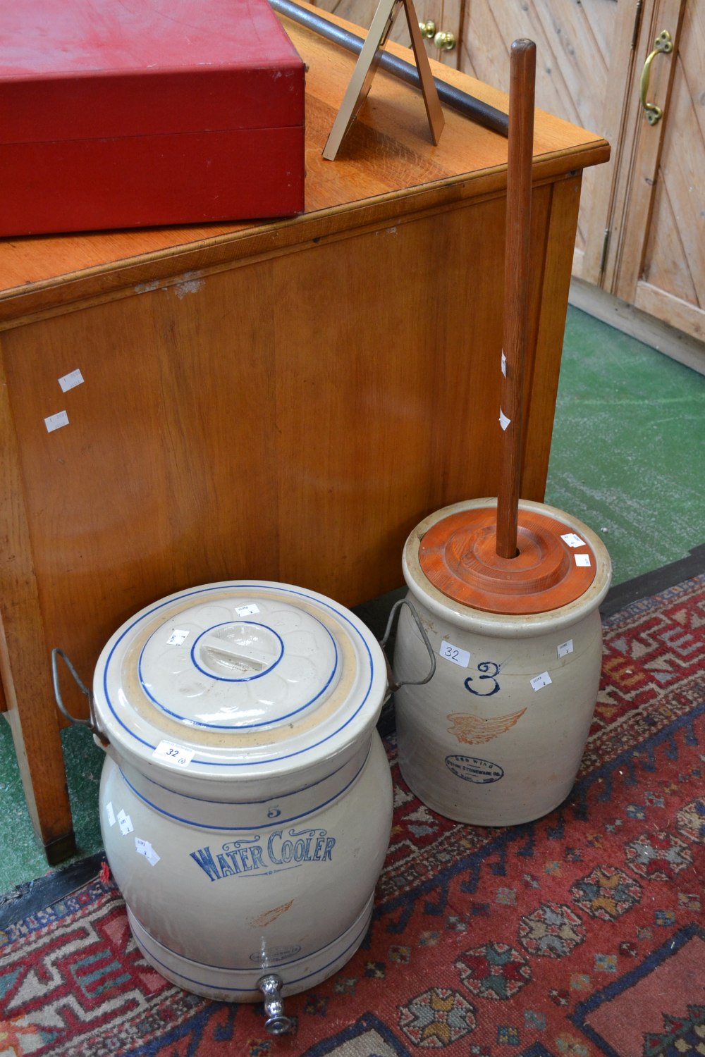 Stoneware dolly tub, with a stoneware watercooler and top