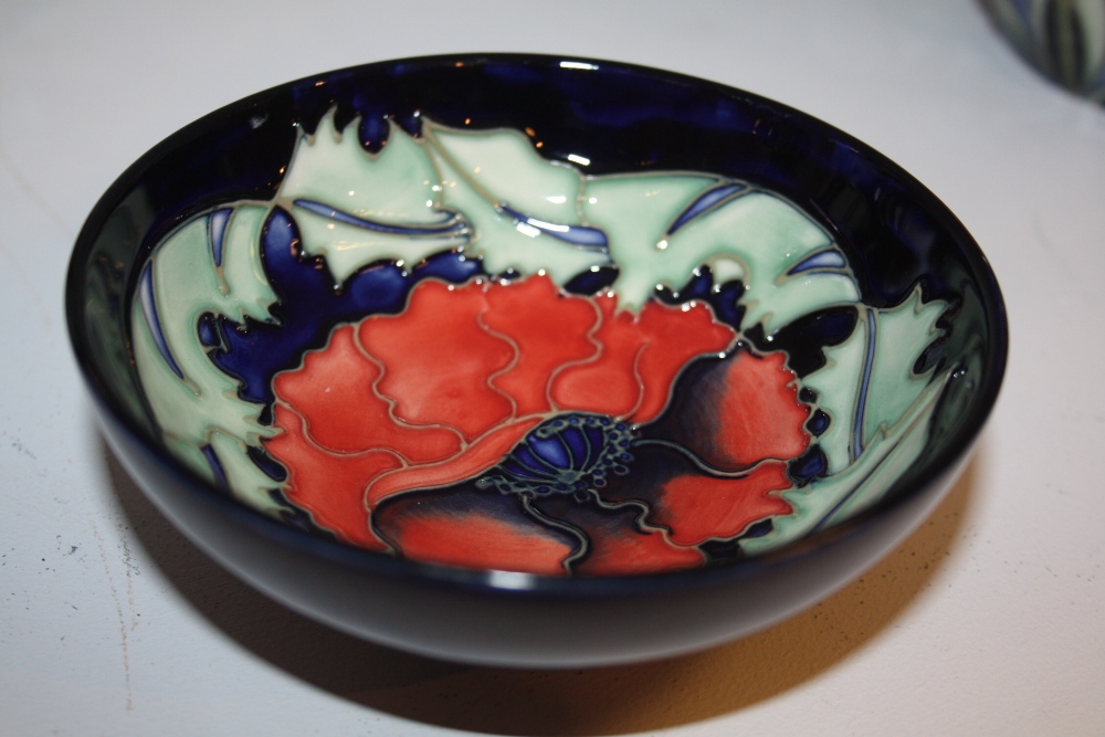 Moorcroft contemporary poppy pattern circular dish