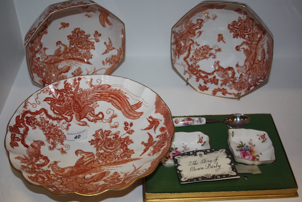 Two octagonal Royal Crown Derby bowls, Avesbury pattern; an Avesbury pattern comport ; a Posies