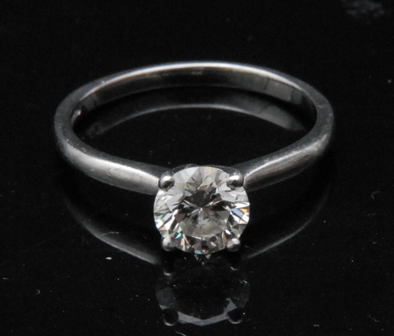 A solitaire diamond ring, brilliant-cut stone, platinum shank, approx 1ct,  finger size P, 4.3g