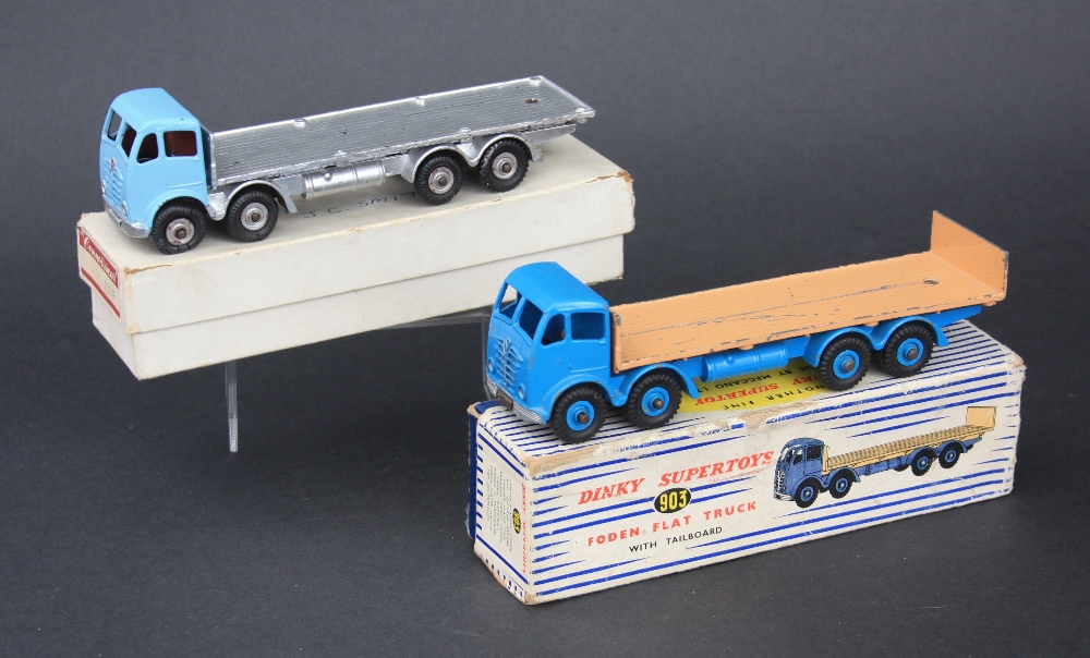 Dinky Supertoys 903 Foden Flat Truck with tailboard, light blue cab and chassis, 2nd type