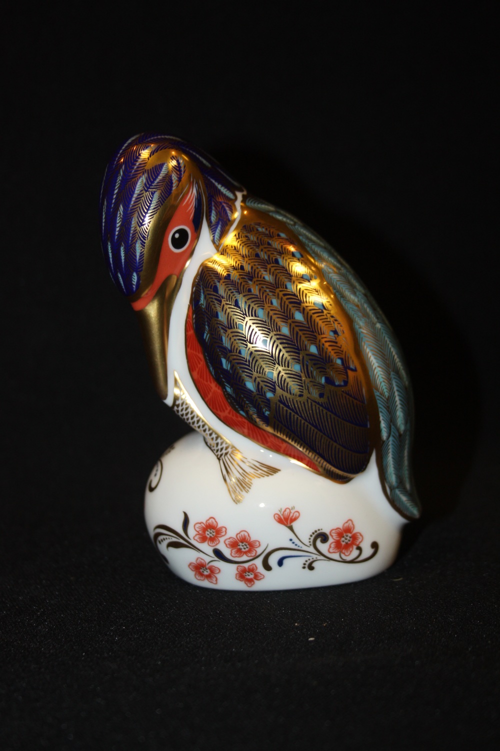 A Royal Crown Derby paperweight Kingfisher