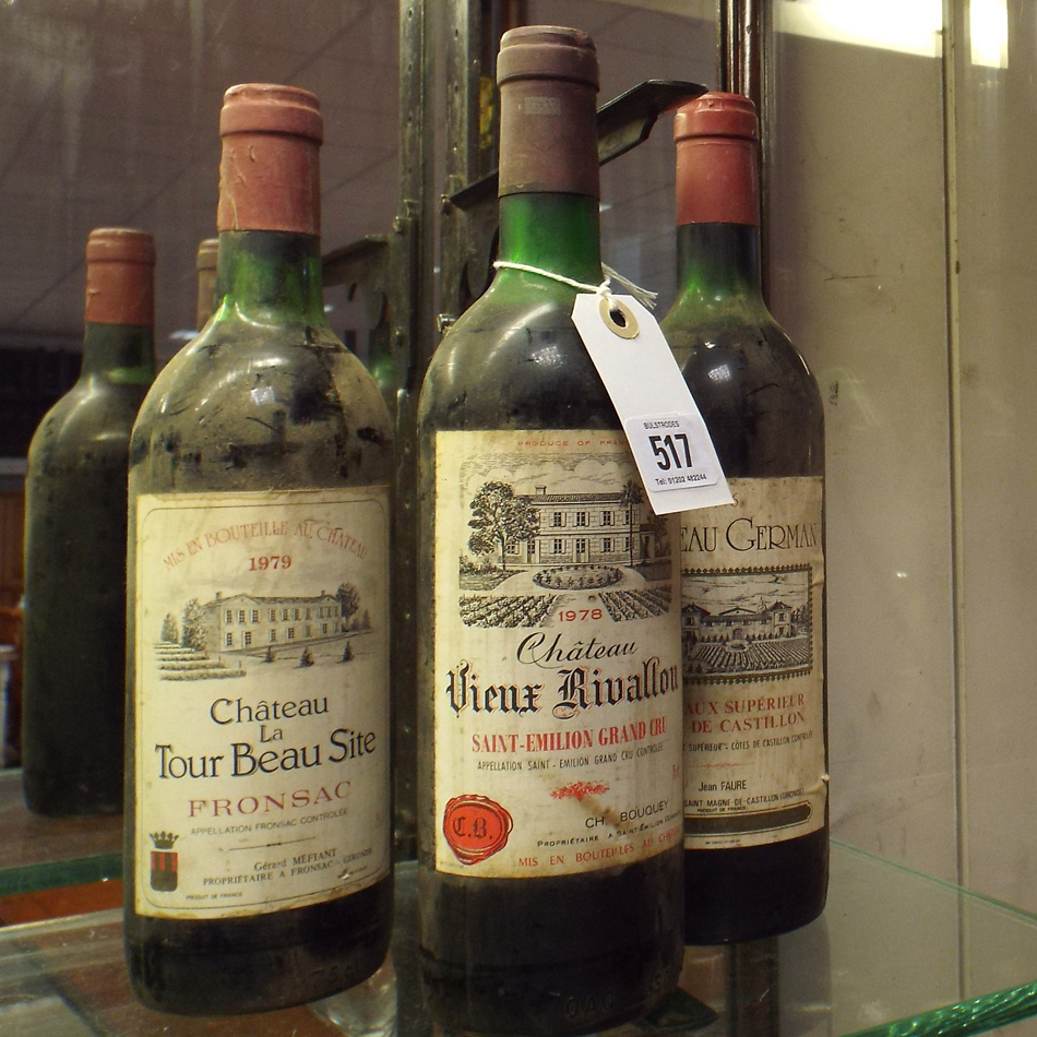 3 VINTAGE BOTTLES OF RED WINE.