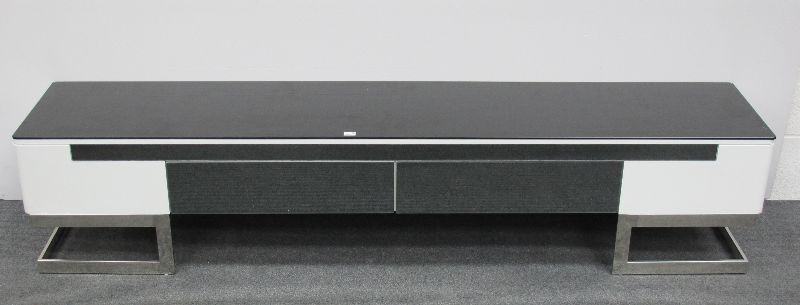 -Click here to bid -   * The matching contemporary black & white drawer low sidetable 200cms