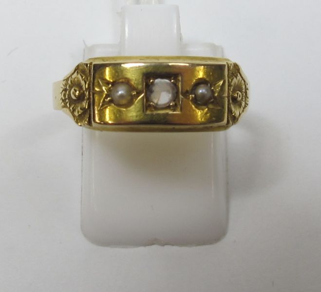 VICTORIAN 15CT GOLD PEARL & DIAMOND RING SIZE SBidding is taking place on our sister site