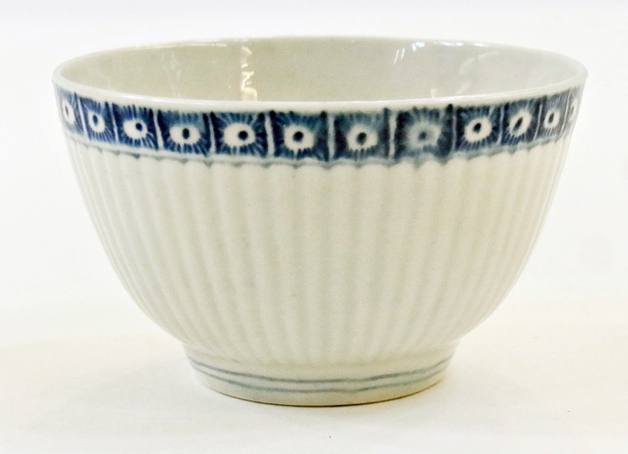 Eighteenth-century Worcester Dr Wall porcelain tea bowl, fluted body, painted in blue, square and