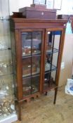 Edwardian mahogany inlaid display cabinet, with satinwood banding, glazed doors, enclosing three