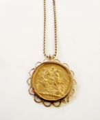 Victorian sovereign in pendant mount, on box link chain