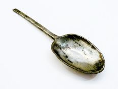 Seventeenth century slip-top pewter spoon, 19cm long