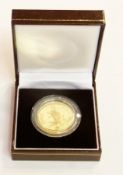 1985 Hong Kong $1000 dollar Luna gold coin, "The Year of the Ox", in fitted case