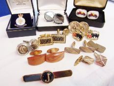 Gentleman's Seiko quartz watch, three other gentlemen's watches and quantity cufflinks