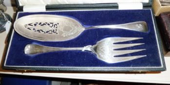 Cased set of fish servers by F.E. Mordant, Harrow, cased set of fruit servers, silver plate with