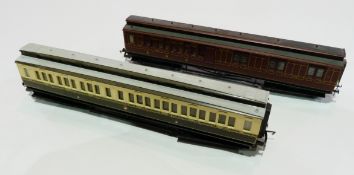Seven Hornby Railways 00 gauge coaches:- BR composite maroon coach, GWR clerestory brake coach etc