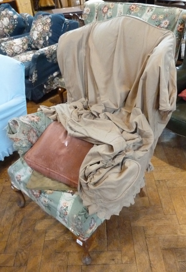 Wing armchair, with floral loose cover and cushion seat, on cabriole legs