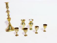 Quantity brassware to include:- candlestick holder, eggcups and other items (1 box)