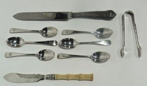 A set of six Old English pattern silver coffee spoons, London 1909 together with a silver handled