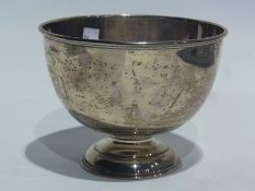 A silver pedestal bowl of plain form raised on a circular foot, Sheffield 1926, diameter 16cms,