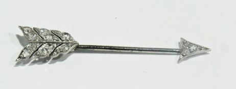 Early twentieth century white metal and diamond arrow pin, set with old cut diamonds