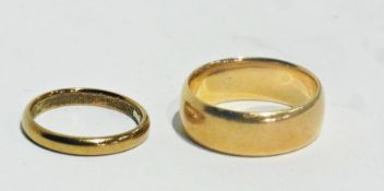 18ct gold wedding ring, approx. 7g, and another gold wedding band