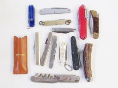 Quantity various horn, metal and other pen knives