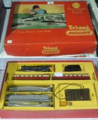 Tri-Ang Railways '00' gauge electric scale model RX1 passenger train set to include:- locomotive,