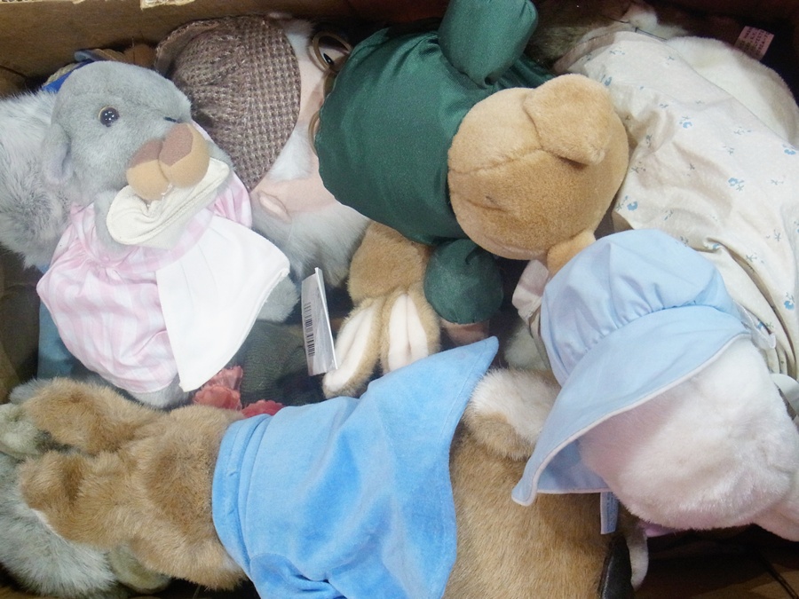 Quantity Beatrix Potter soft toys, including Jemima Puddleduck and Peter Rabbit (1 box)