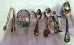 Set of five silver rattail pattern coffee spoons, three souvenir spoons, tea strainer, two dessert