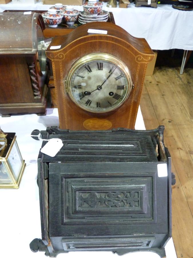 Edwardian inlaid mahogany mantel clock, with arched top, chequered and shell inlaid with striking