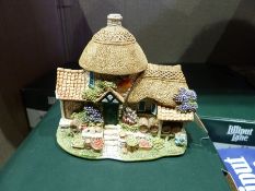 Large quantity Lilliput Lane cottages all boxed with certificates etc. (16)