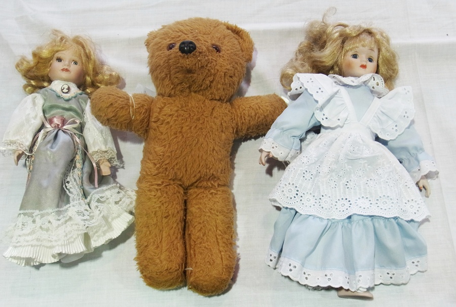 Two modern bisque headed dolls and a teddy bear  (3)