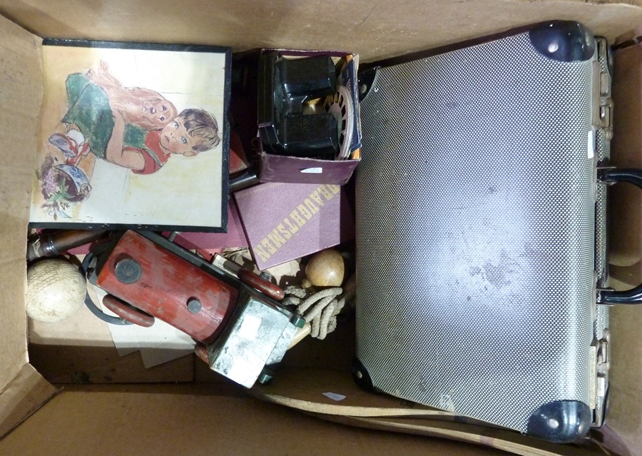 Quantity of old toys, to include wooden run-along engine, skipping robe, chess set etc. (1 box)