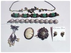 Quantity sundry costume jewellery