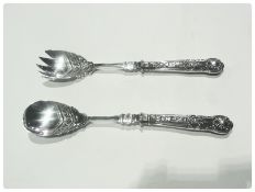 EPNS salad servers, with Kings pattern handle and foliate pierced decoration
