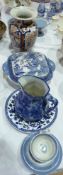 Losol ware blue transfer jug, Spode "Mandarin" teacups and saucers and other items (9)