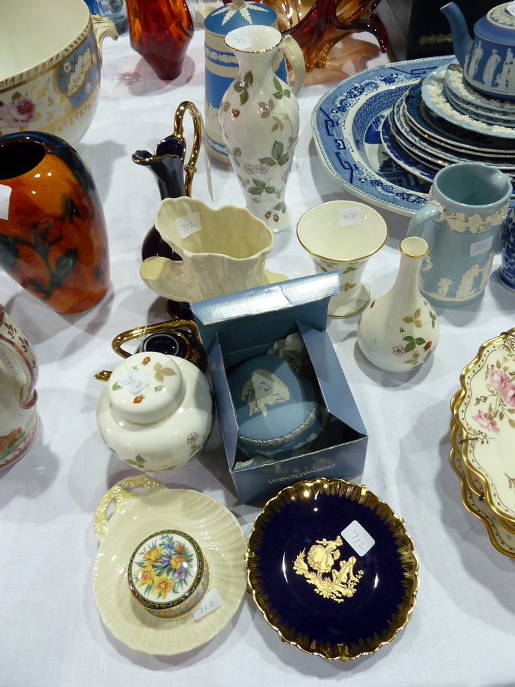 Wedgwood "Wild Strawberry" pattern jar and cover and matching vase and other decorative items (11)