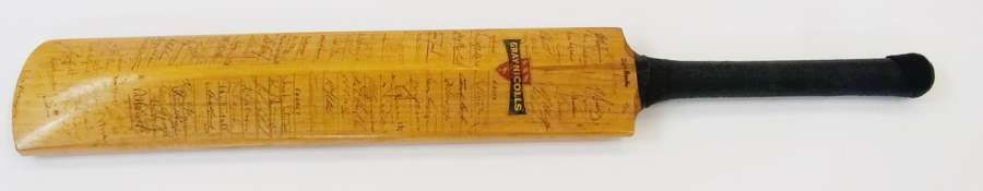 1950s signed Gray-Nicolls cricket bat, bearing signatures from West Indies,  New Zealand, South