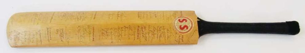 1961 Stuart Surridge & Co. County Driver cricket bat, with signatures from Australian, West