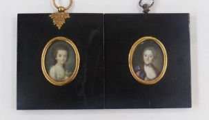 Pair portrait miniatures on ivory, Russian School (?)
Unattributed
Oval, head and shoulders of a