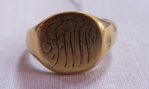 18ct gold gentleman's signet ring