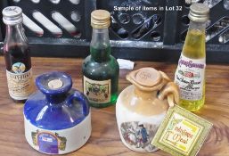 Large quantity of drinks miniatures, including stoneware Bronte Yorkshire liqueur, "Fantasy" vino