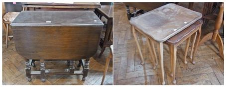 20th century oak dropleaf gateleg table with moulded edge top, turned baluster supports united by